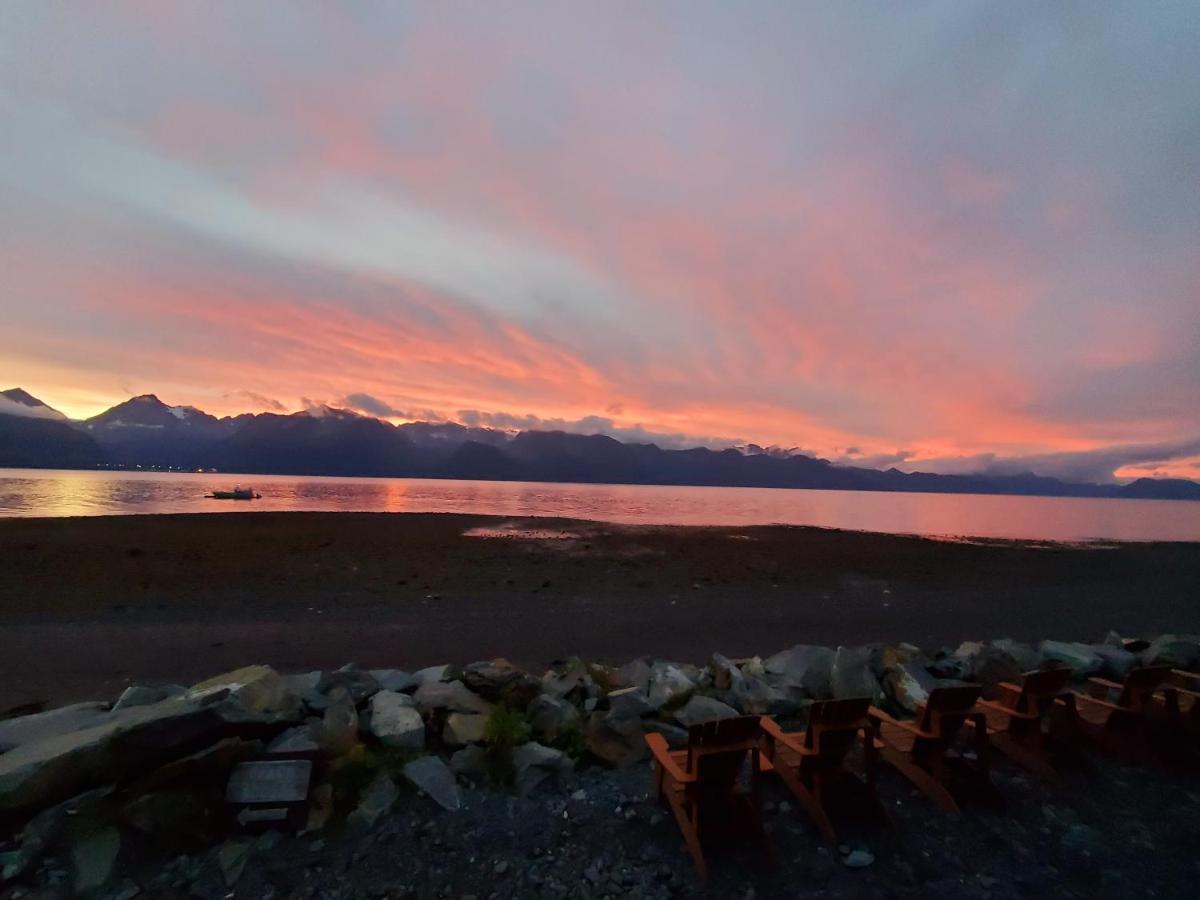 Resurrection Lodge On The Bay Seward Eksteriør bilde