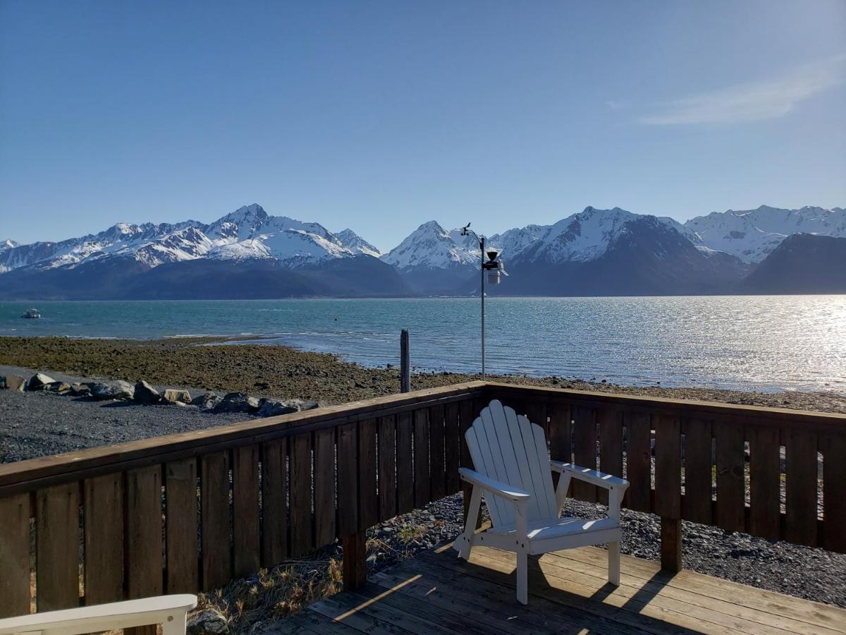 Resurrection Lodge On The Bay Seward Eksteriør bilde